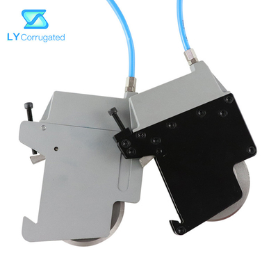 SKD11 Circular Pneumatic Blade Holder Mesin Pemotong Masker Medis